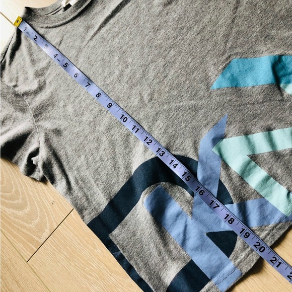 DKNY Grey Logo T-Shirt - Picture 6 of 6